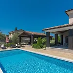 Villa Leonardo *