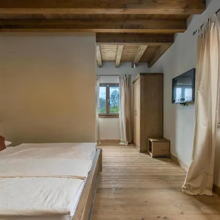 Holiday home Leonardo Jursici