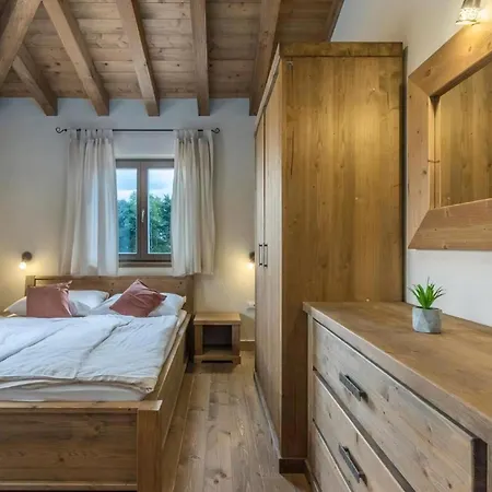 Holiday home Leonardo Jursici
