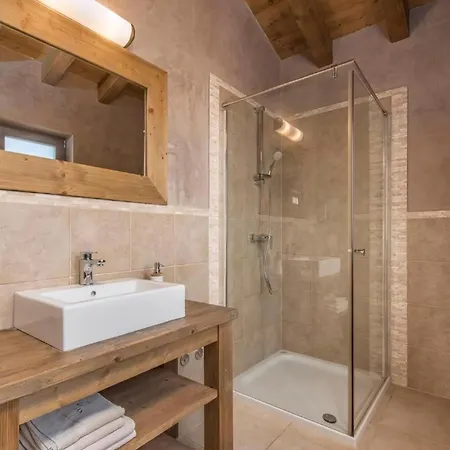 Holiday home Leonardo *